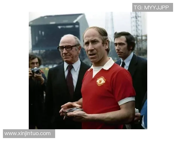 红色足球四号球星是谁 揭开这位传奇球员的神秘面纱